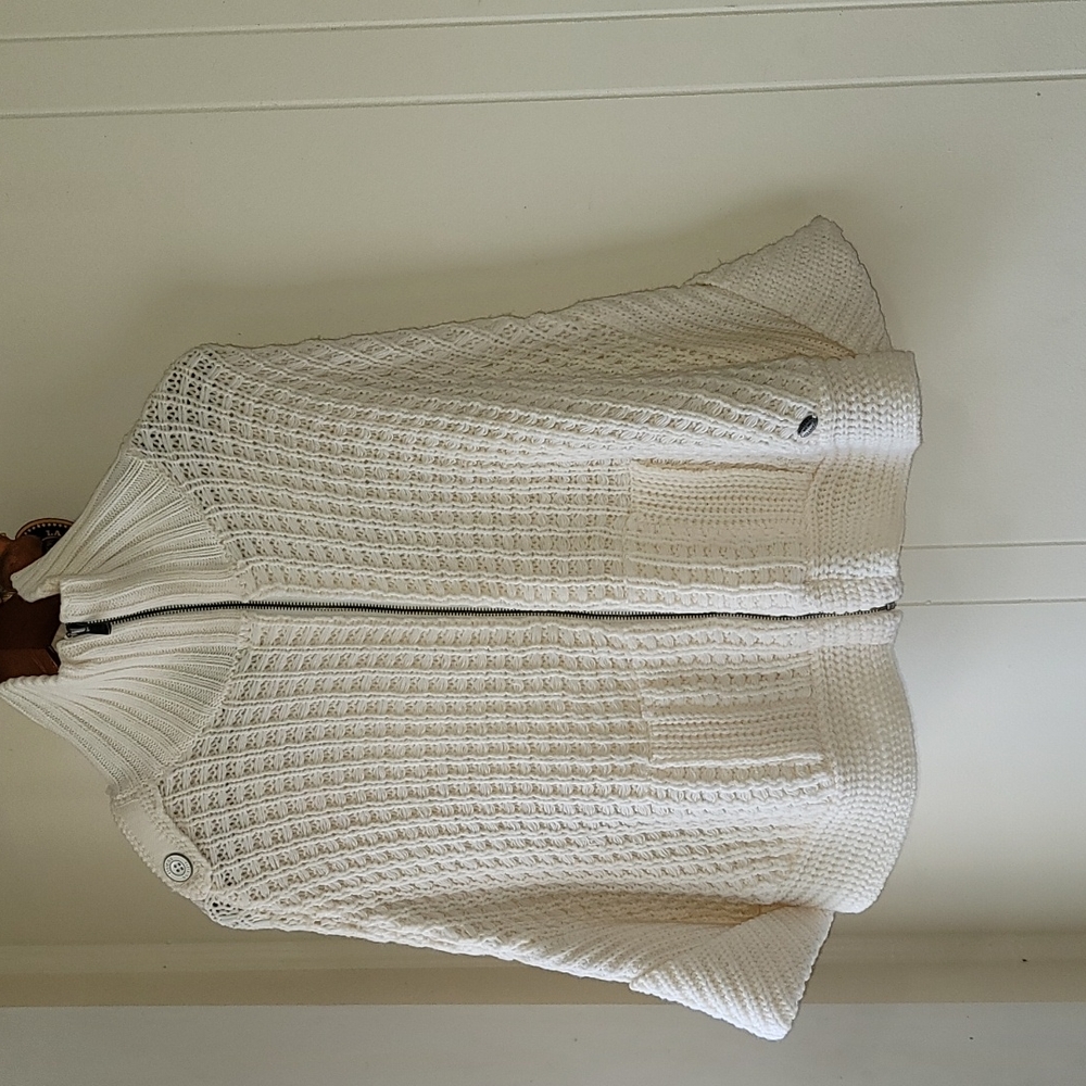 Guess size small